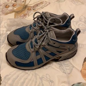 Llbean hiking shoes boots
